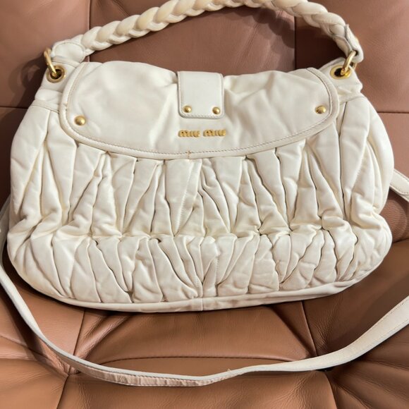 Miu Miu Matelassé Coffer Bag – White Leather, Gold Hardware, Braided Handle, Vin - Picture 4 of 4